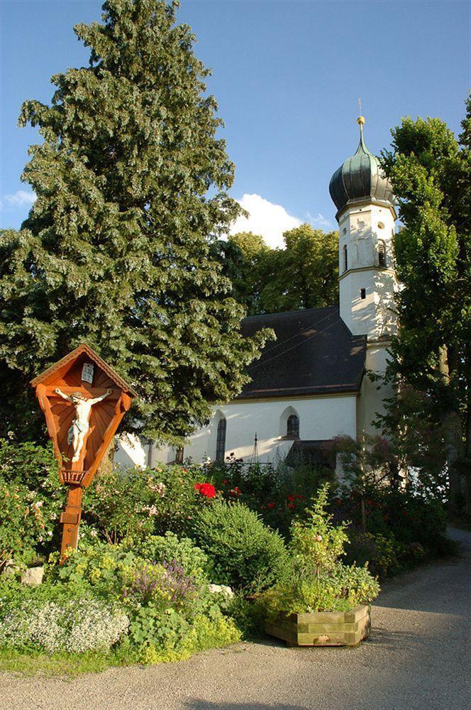 Hotel Zur Schonen Aussicht Feldkirchen-Westerham Kültér fotó