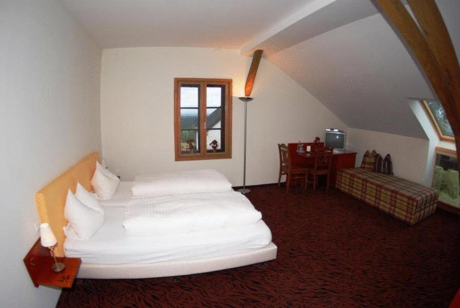 Hotel Zur Schonen Aussicht Feldkirchen-Westerham Szoba fotó
